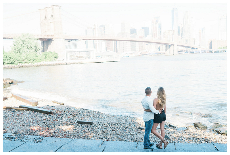 Brooklyn Bridge proposal captured by NYC proposal photographer Karina Mekel